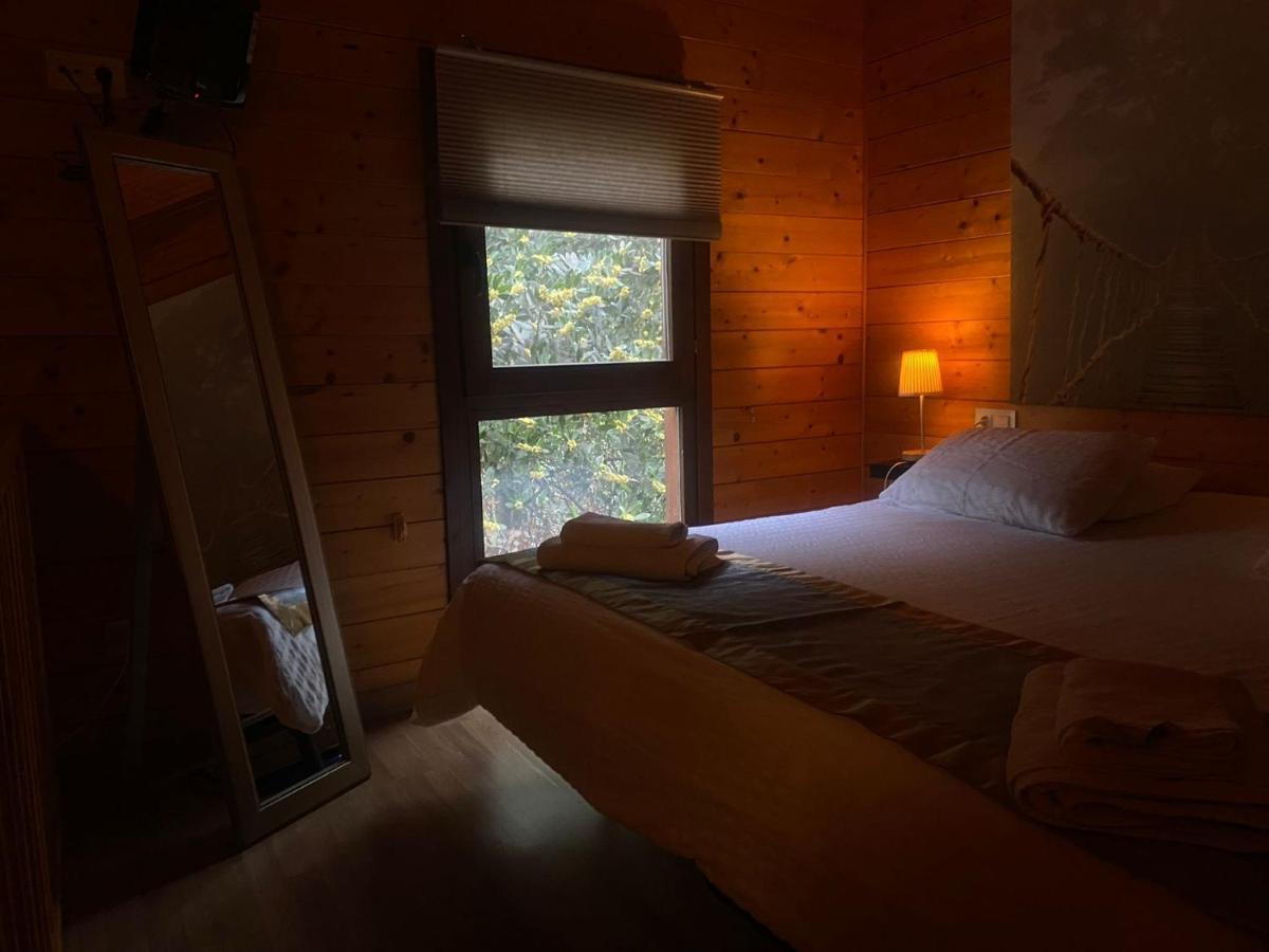 Apartamentos El Bosquet ซันต์กูกัต เดล บาเยส ภายนอก รูปภาพ