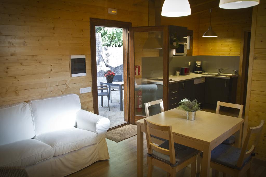 Apartamentos El Bosquet ซันต์กูกัต เดล บาเยส ห้อง รูปภาพ